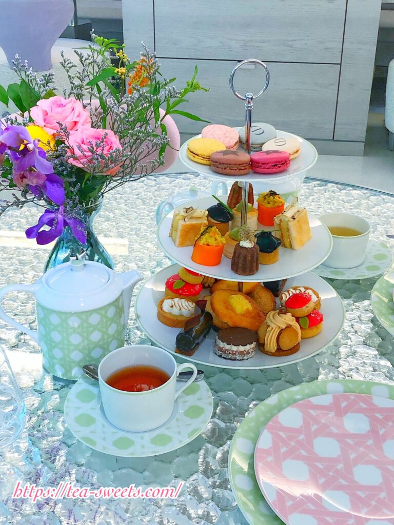 カフェ ディオール by ラデュレ(Café Dior by Ladurée) 予約方法 | TEA TIME DIARY